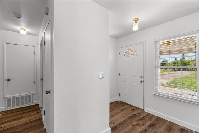 185 E Wyman Rd, French Camp, CA 95231