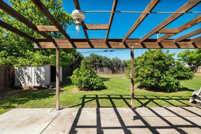 185 E Wyman Rd, French Camp, CA 95231