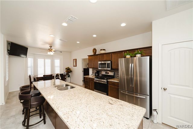 3391 Amanda Avenue, Kingman, AZ 86401