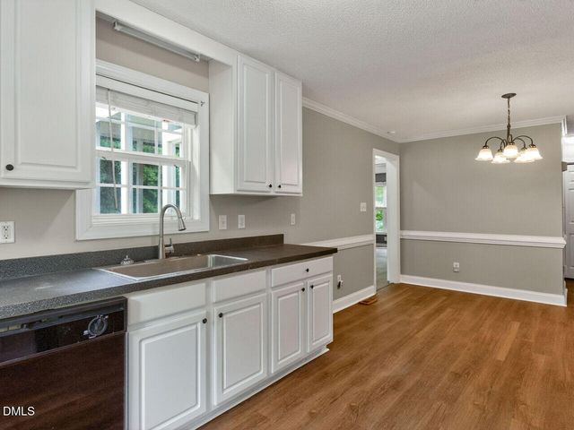 98 Starcroft Drive, Fuquay Varina, NC 27526