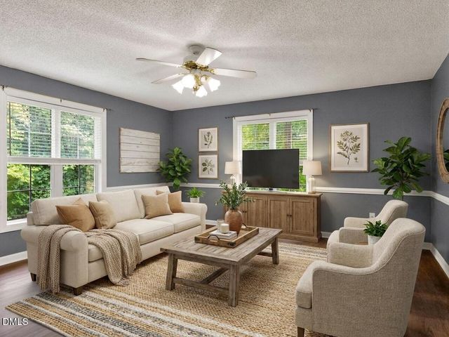 98 Starcroft Drive, Fuquay Varina, NC 27526