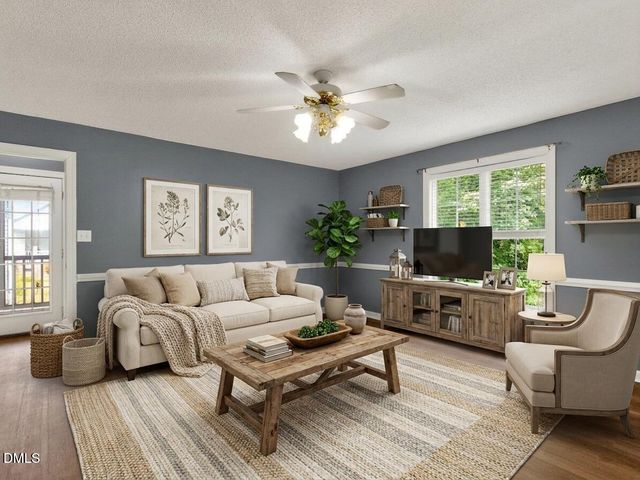 98 Starcroft Drive, Fuquay Varina, NC 27526