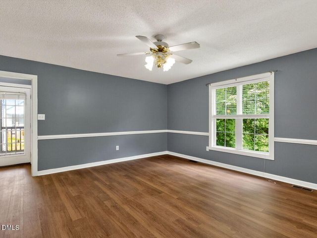 98 Starcroft Drive, Fuquay Varina, NC 27526