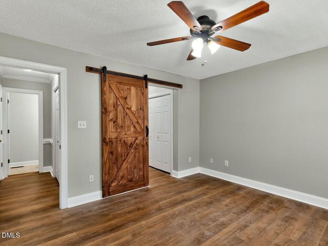 98 Starcroft Drive, Fuquay Varina, NC 27526