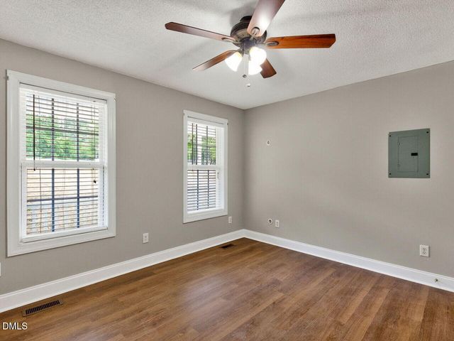 98 Starcroft Drive, Fuquay Varina, NC 27526