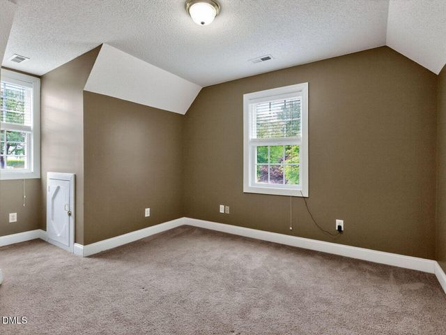 98 Starcroft Drive, Fuquay Varina, NC 27526
