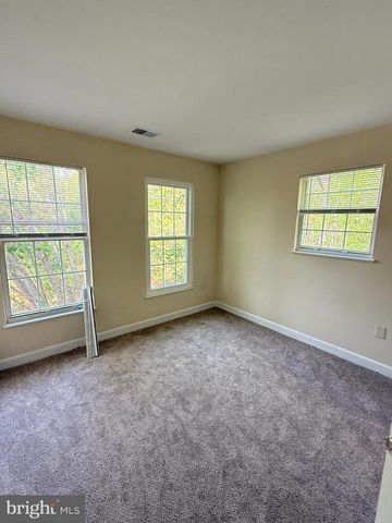 17301 PACIFIC RIM TER, Dumfries, VA 22025