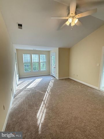 17301 PACIFIC RIM TER, Dumfries, VA 22025