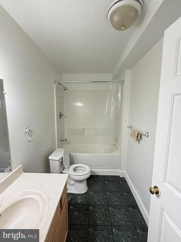 17301 PACIFIC RIM TER, Dumfries, VA 22025