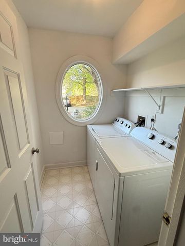 17301 PACIFIC RIM TER, Dumfries, VA 22025