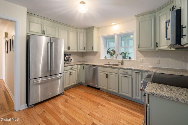 27 Westford Street, Albany, NY 12208