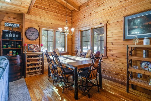 W7443 County Rd T, Holmen, WI 54636