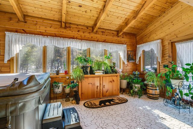 W7443 County Rd T, Holmen, WI 54636