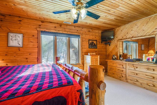 W7443 County Rd T, Holmen, WI 54636