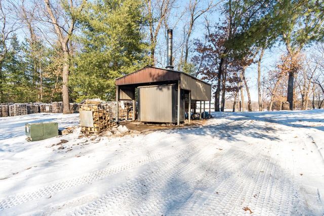 W7443 County Rd T, Holmen, WI 54636