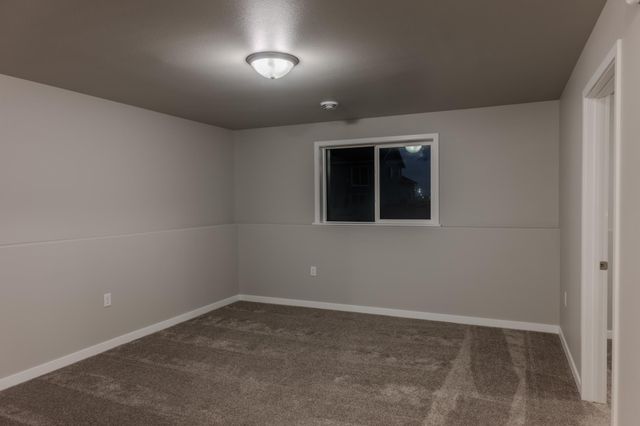 3234 36th Avenue S, Moorhead, MN 56560