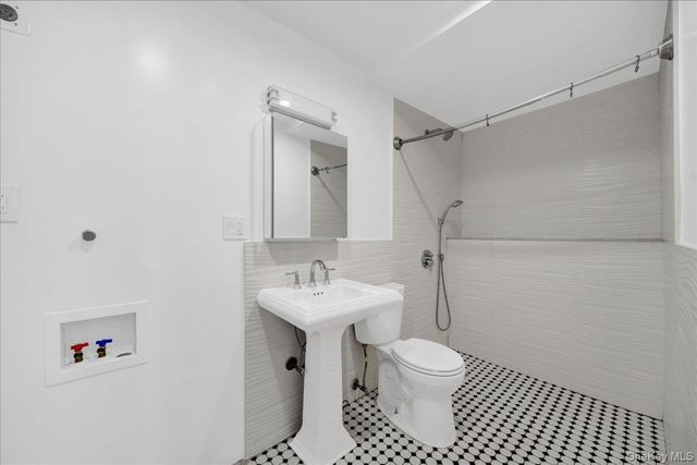 23 Colin Street Ground Floor, Yonkers, NY 10701