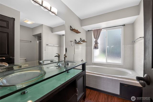 1531 Vista Drive, Puyallup, WA 98372