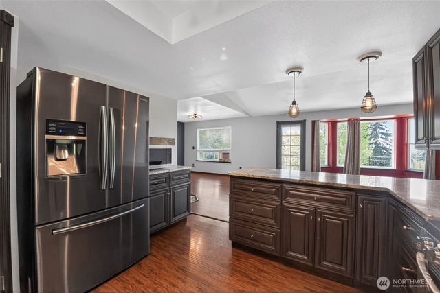 1531 Vista Drive, Puyallup, WA 98372