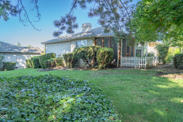 2398 Springbrook Road 5, Medford, OR 97504