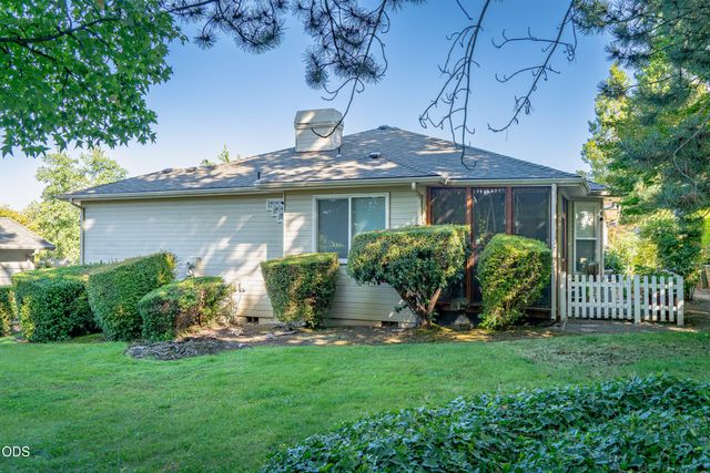 2398 Springbrook Road 5, Medford, OR 97504