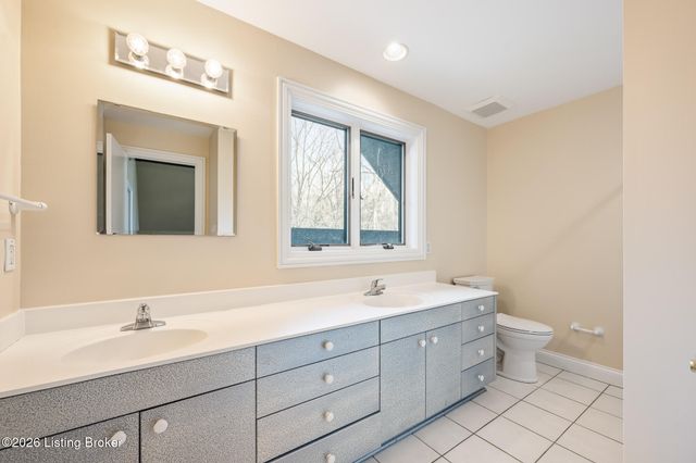 2918 Boones Trace, Crestwood, KY 40014