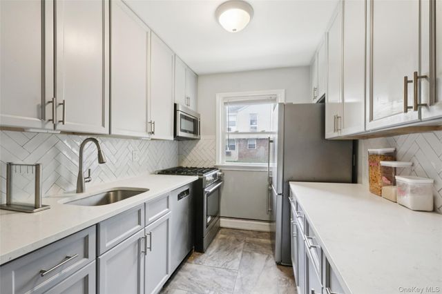 20 Main Street 20, Garnerville, NY 10923