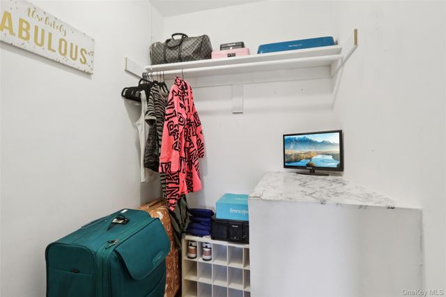 20 Main Street 20, Garnerville, NY 10923