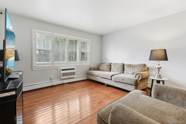 20 Main Street 20, Garnerville, NY 10923