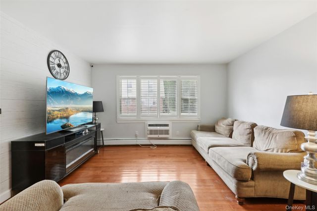 20 Main Street 20, Garnerville, NY 10923