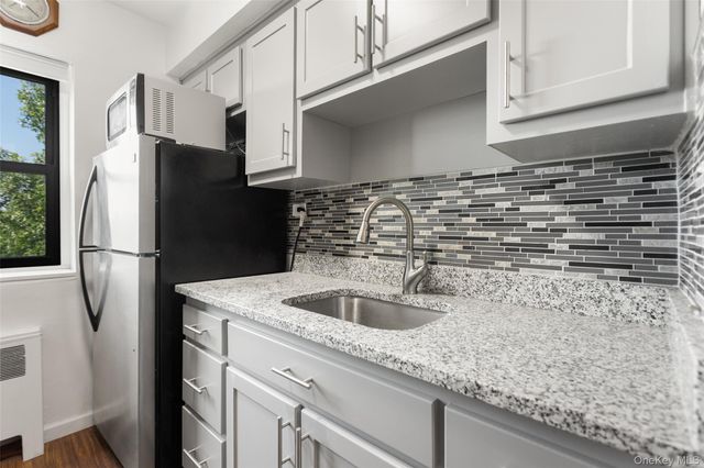 1910 Pelham Parkway S 5C, Bronx, NY 10461