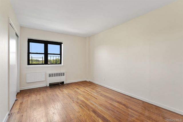 1910 Pelham Parkway S 5C, Bronx, NY 10461