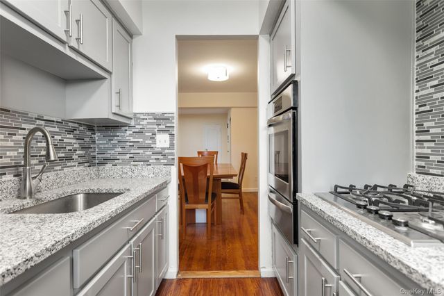 1910 Pelham Parkway S 5C, Bronx, NY 10461
