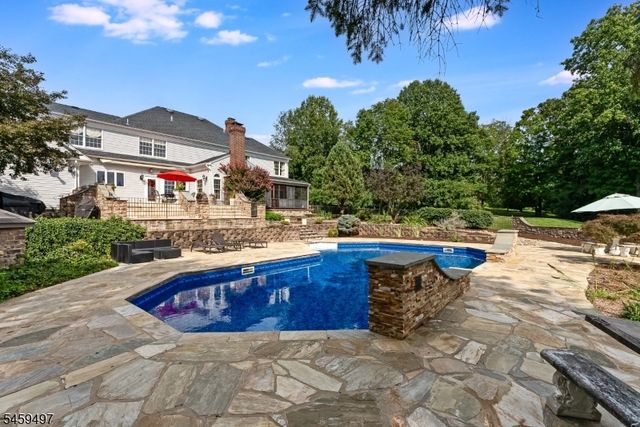 30 Ranney Rd, Washington Twp., NJ 07853