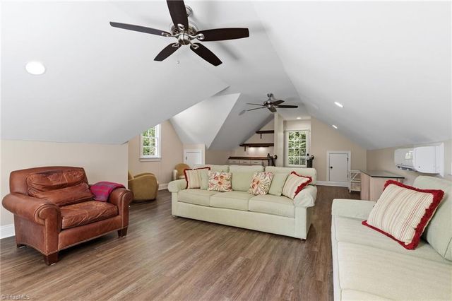 3 Bryan Court, Greensboro, NC 27408
