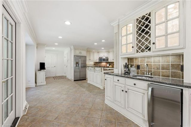 3 Bryan Court, Greensboro, NC 27408
