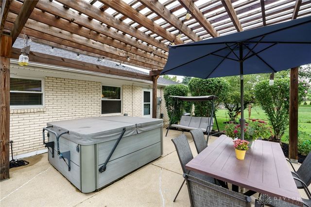 9722 Stagecoach Drive, Dayton, OH 45458