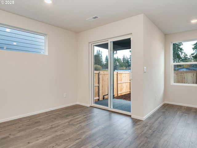 1617 Ne 122nd Ct, Vancouver, WA 98684