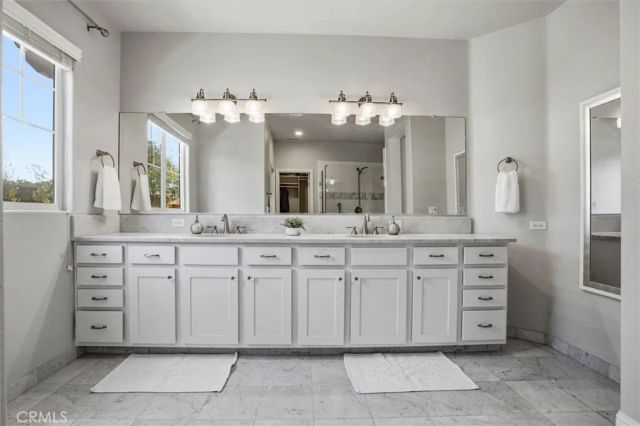 1580 Black Oak, Santa Maria, CA 93455