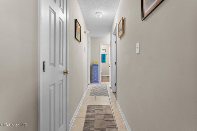 11536 Bayou Place, Ocean Springs, MS 39564