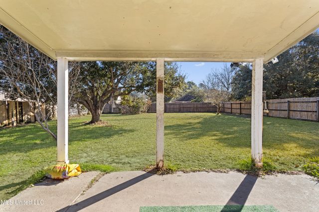 11536 Bayou Place, Ocean Springs, MS 39564