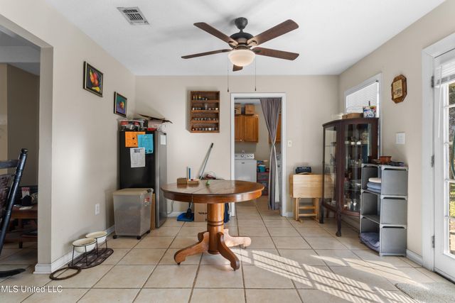 11536 Bayou Place, Ocean Springs, MS 39564