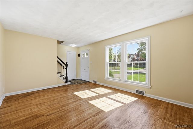 24 Irving, Tonawanda, NY 14223
