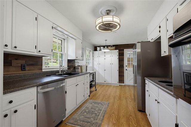 949 Tranquil Drive, Austell, GA 30106