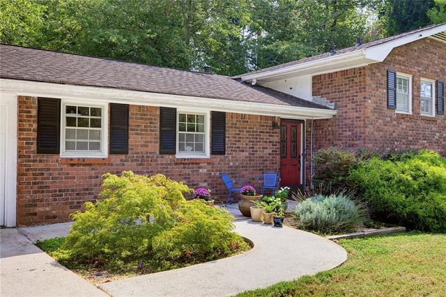 949 Tranquil Drive, Austell, GA 30106