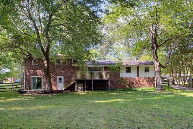 949 Tranquil Drive, Austell, GA 30106