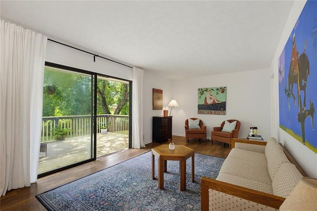 949 Tranquil Drive, Austell, GA 30106