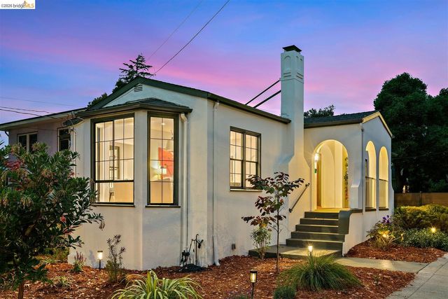 1668 Arch St, Berkeley, CA 94709