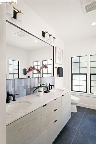 1668 Arch St, Berkeley, CA 94709