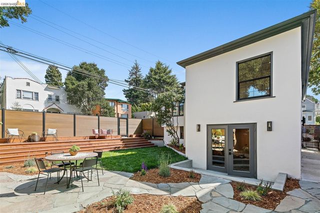 1668 Arch St, Berkeley, CA 94709